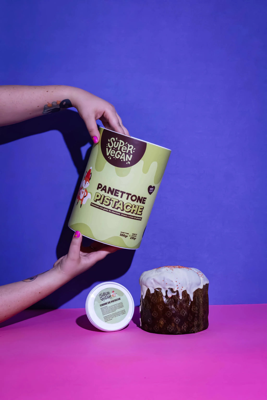 Panettone com Gotas de Chocolate Branco + Creme de Pistache (730gr)