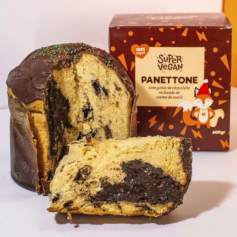 Panettone com Gotas de Chocolate e Recheado de Creme de Avelã (700gr)