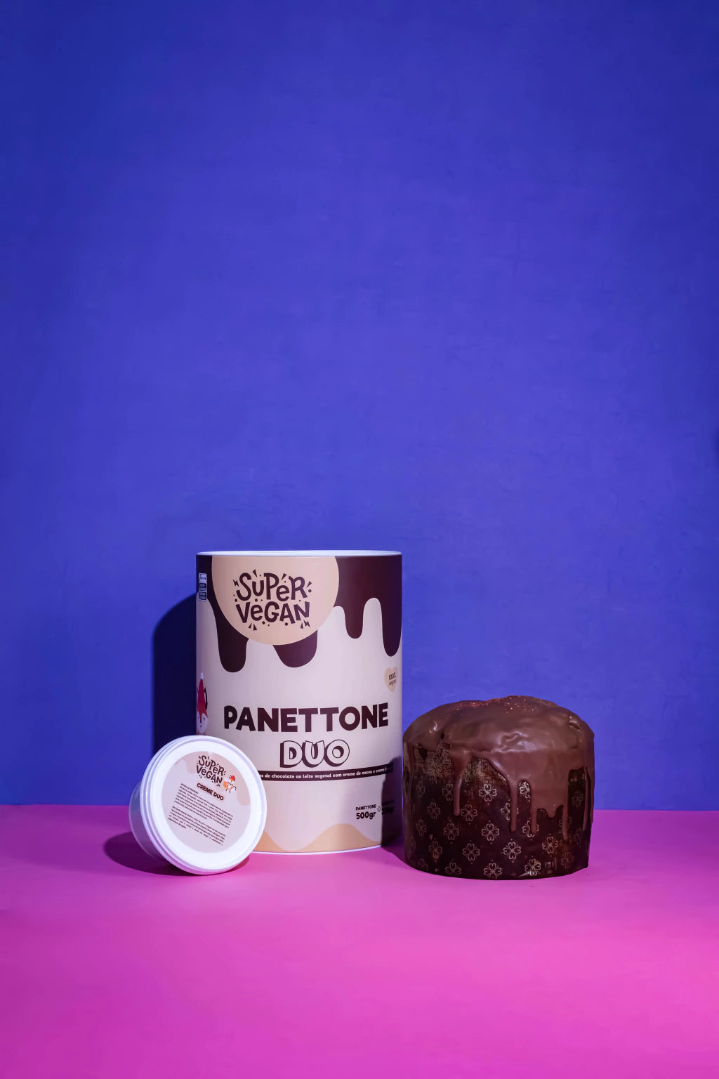 Panettone com Gotas de Chocolate Ao Leite + Creme Branco e Creme de Cacau (730gr)