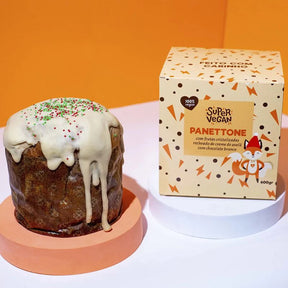 Panettone com Frutas Cristalizadas e Recheado com Creme Branco de Avelã (700gr)